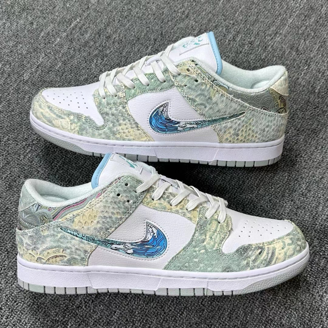 Dunk Low Steam Puppet White Green