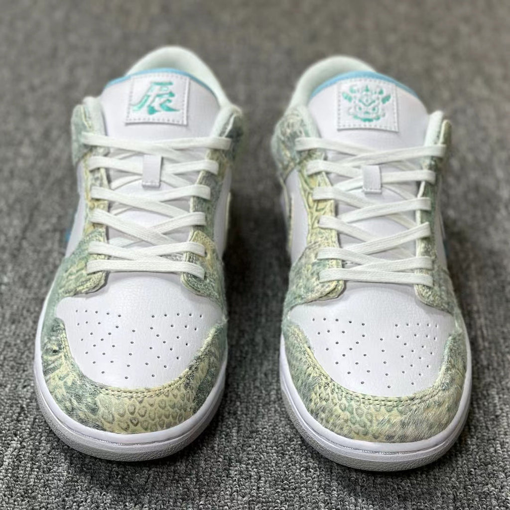 Dunk Low Steam Puppet White Green