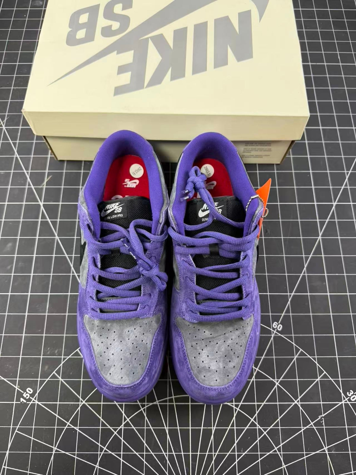 SB Dunk X Supreme Ink (2025)