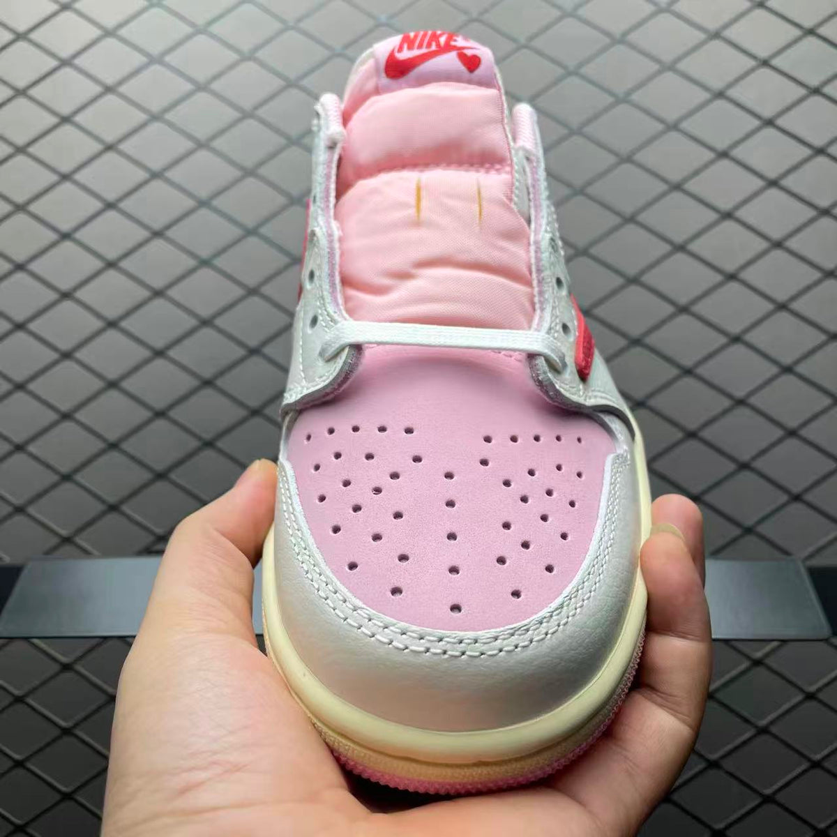 AJ1 Low Travis Scott Tropical Pink
