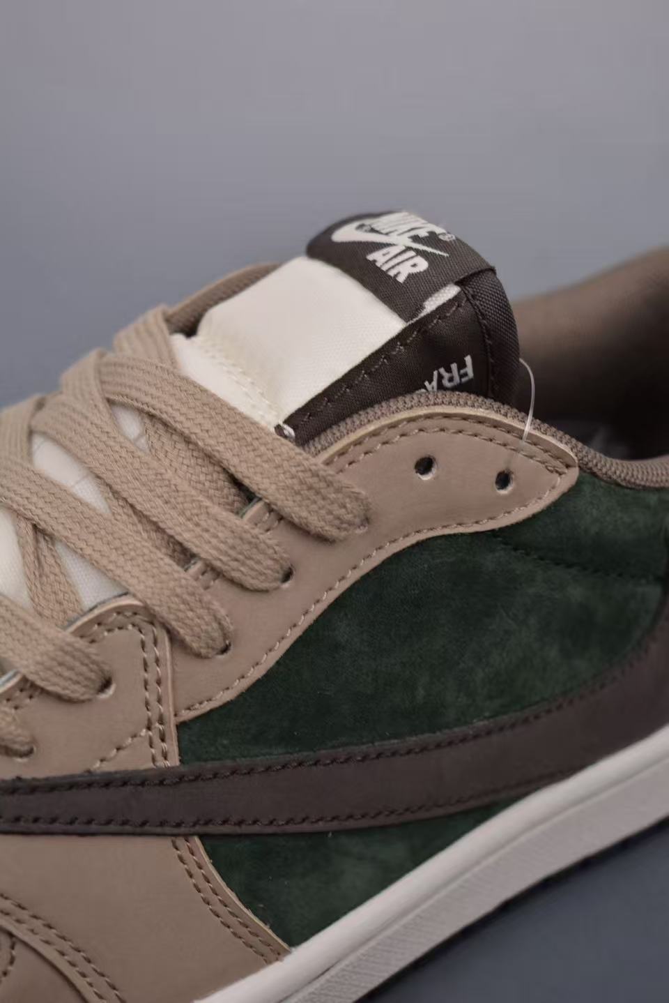 AJ1 Low Travis Scott x Khaki Forest Customs