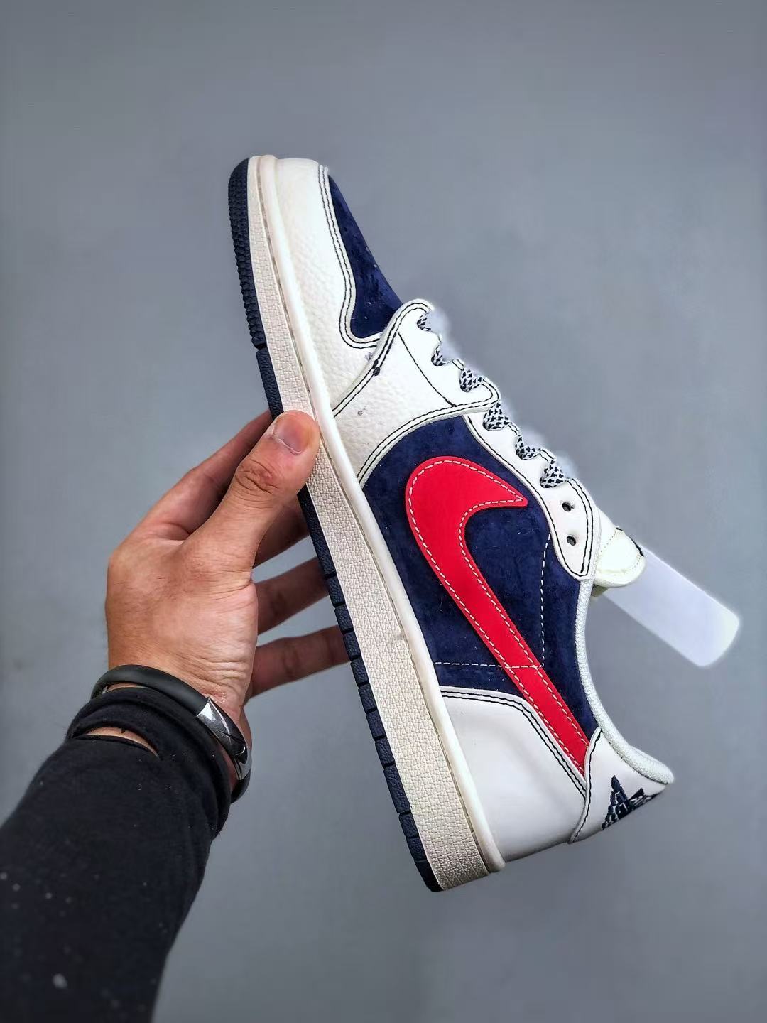 AJ1 Low Travis Scott x Loewe Monogram Customs