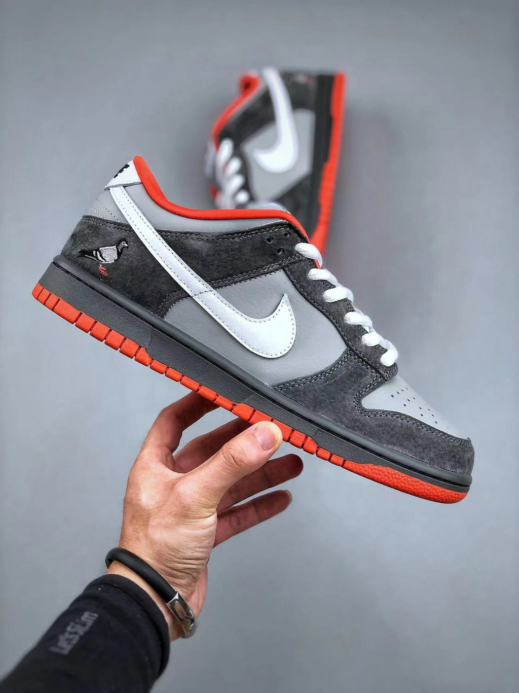 Jeff Staple x Dunk Low Pro SB 'Pigeon'