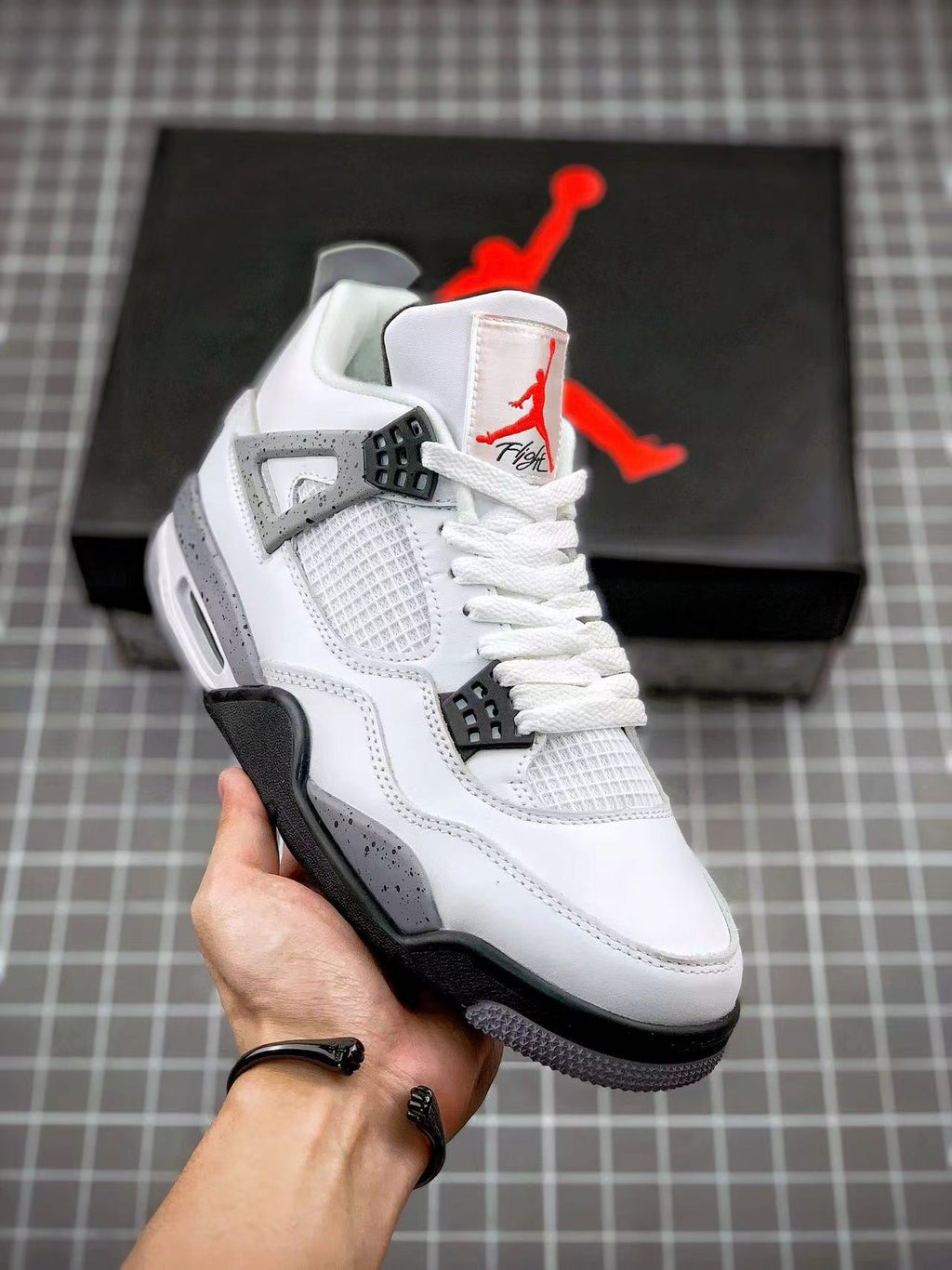 AJ4 Retro White Cement