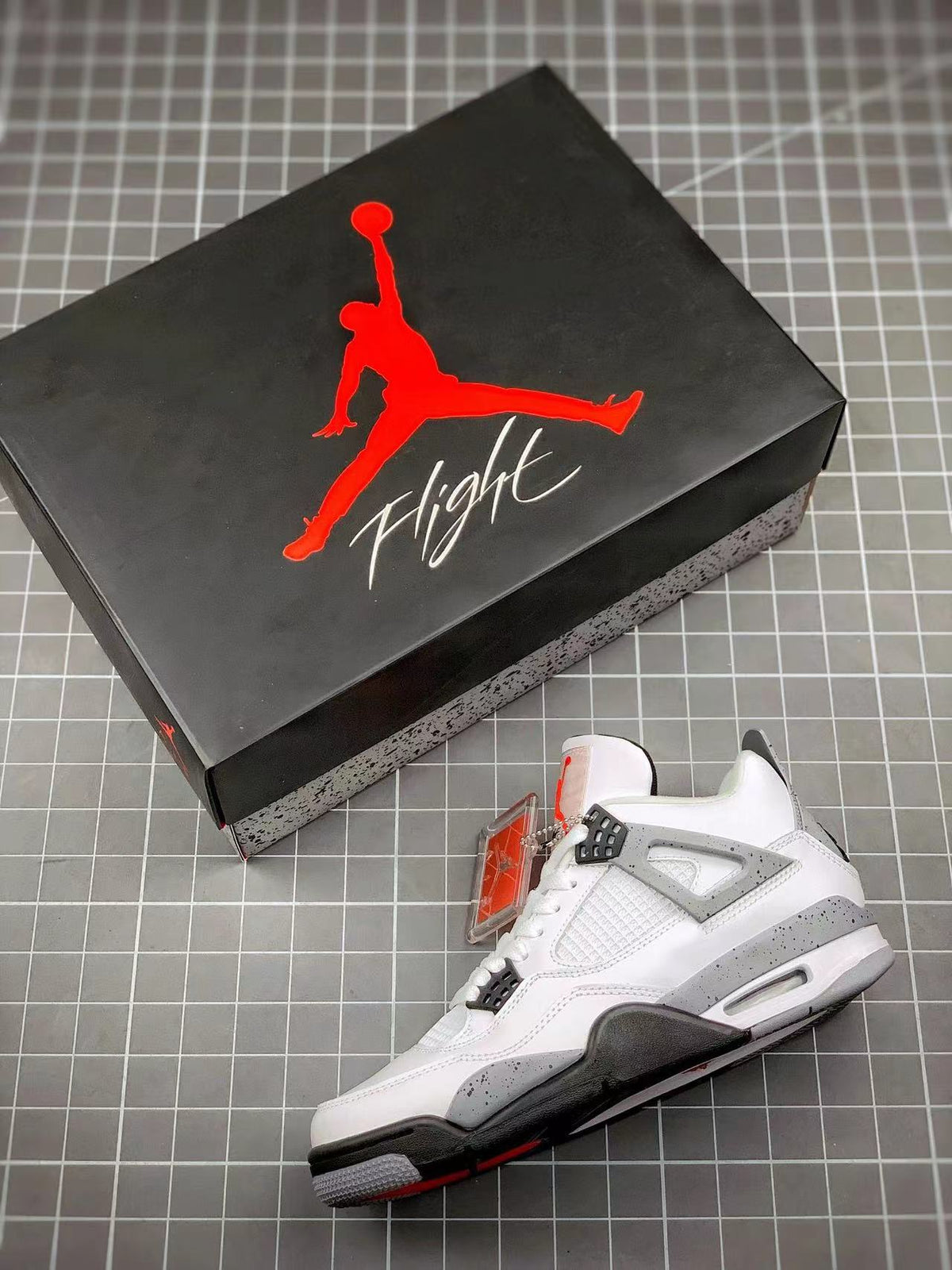 AJ4 Retro White Cement