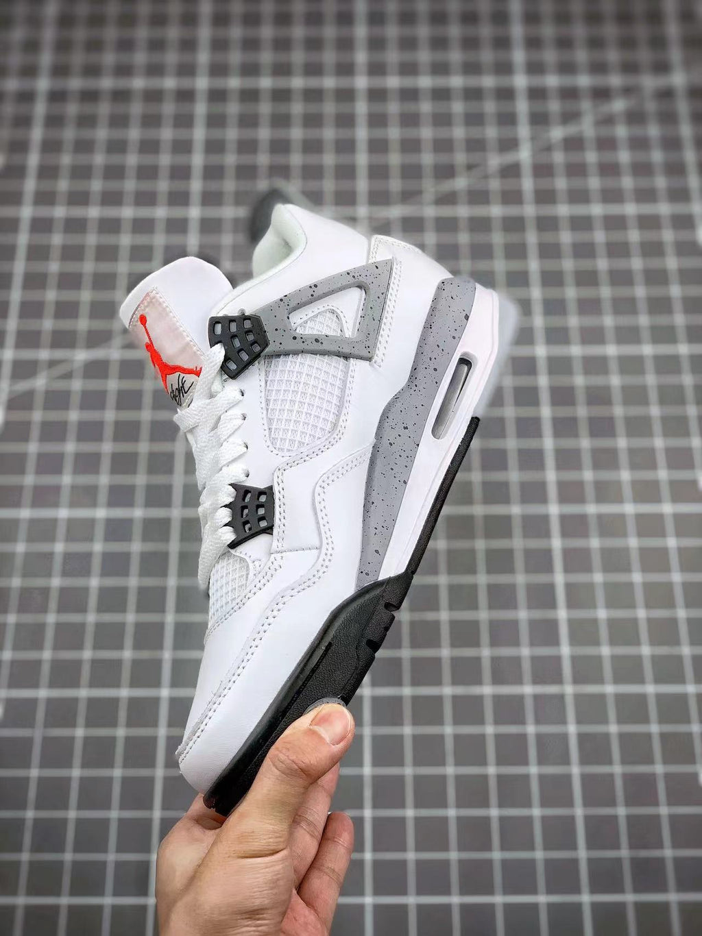 AJ4 Retro White Cement