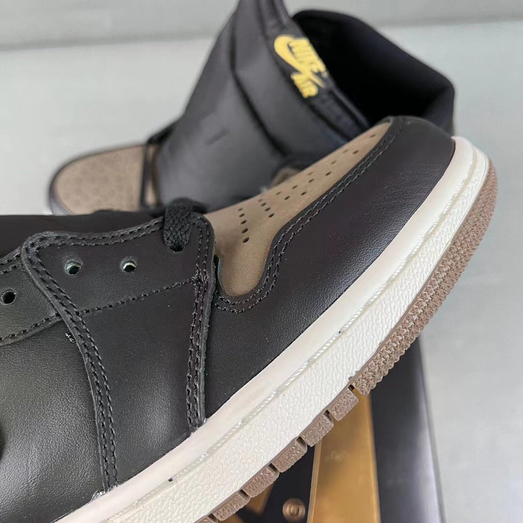 AJ1 Palomino