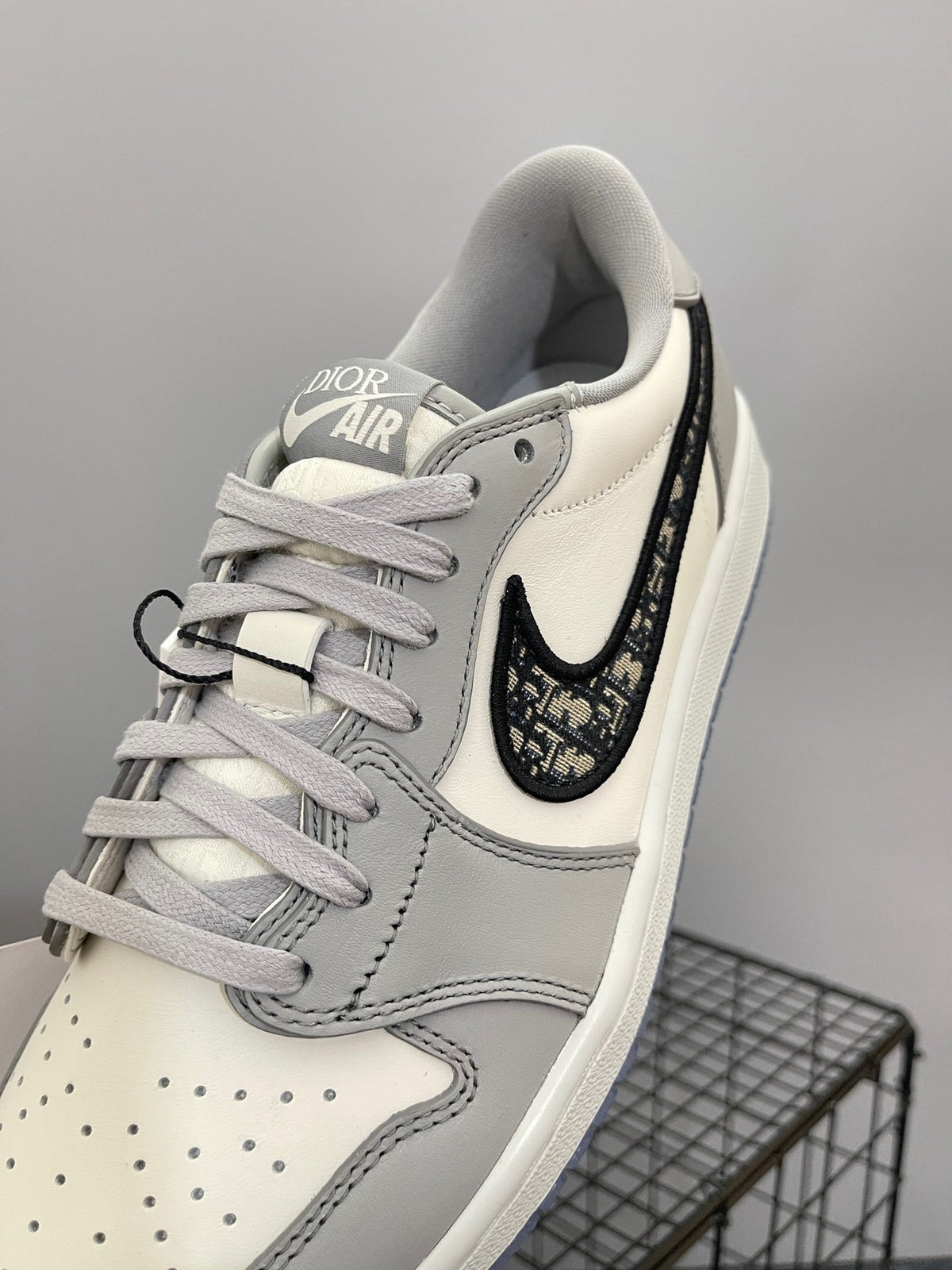 AJ1 Low Dior
