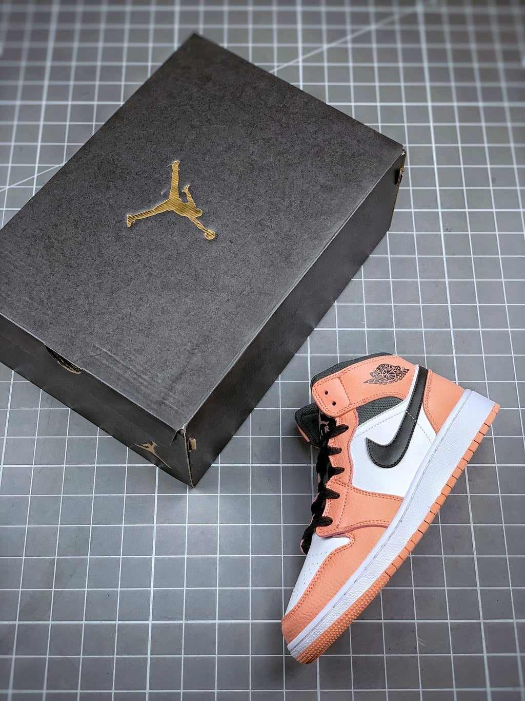 AJ1 Pink Quartz