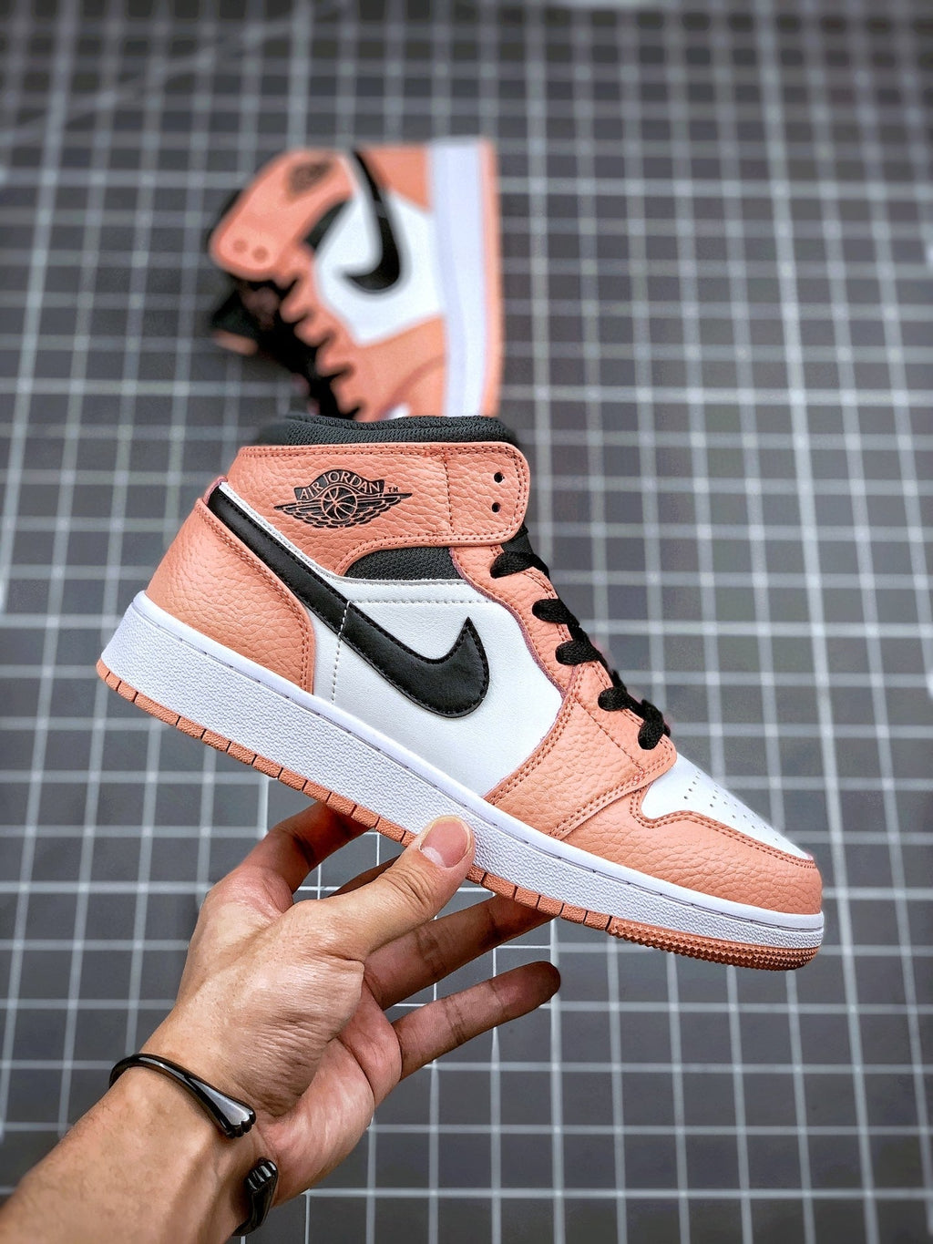 AJ1 Pink Quartz