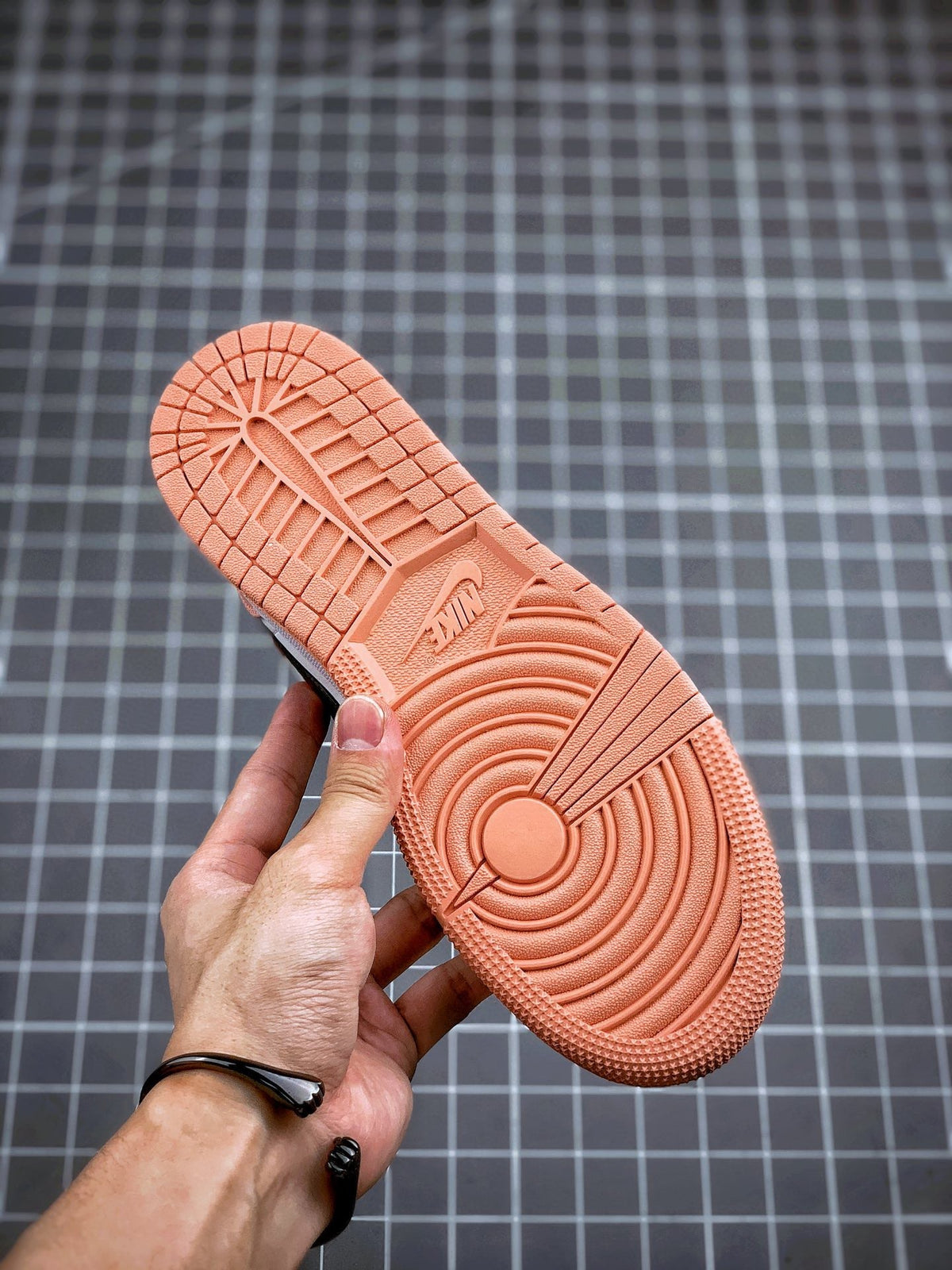 AJ1 Pink Quartz