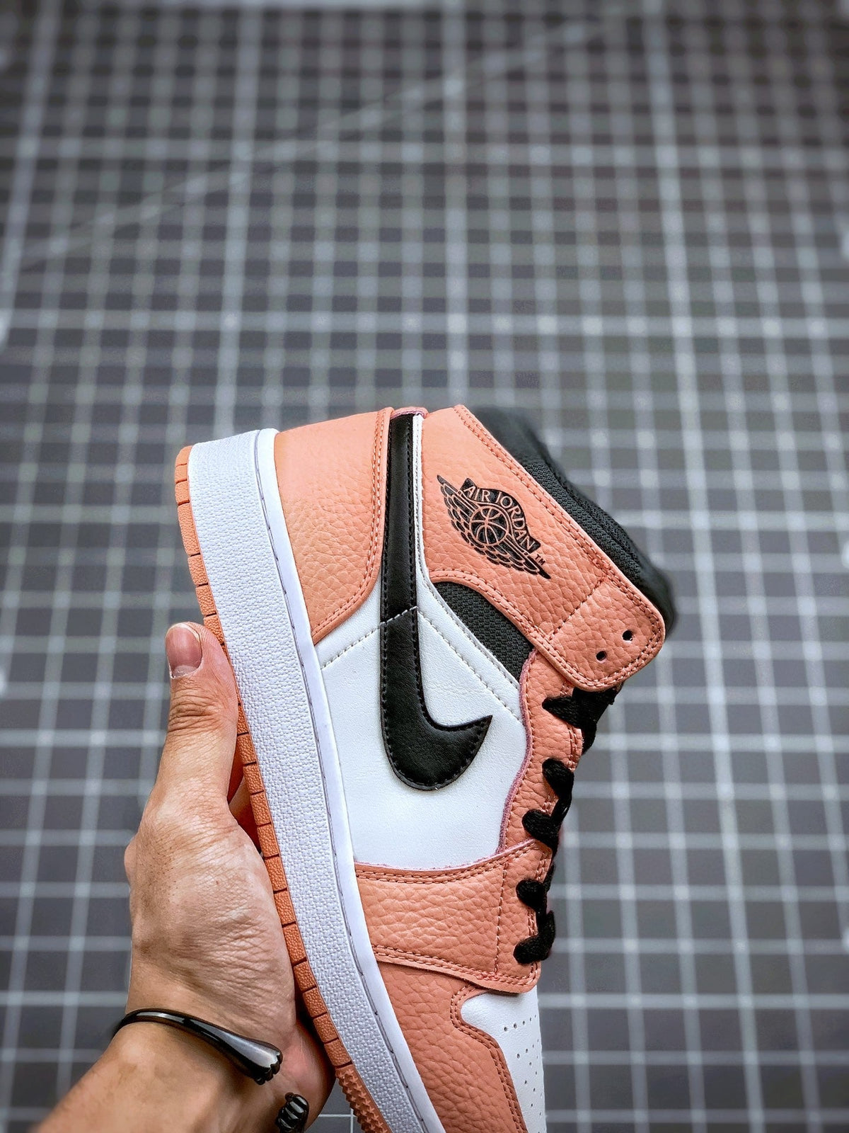 AJ1 Pink Quartz