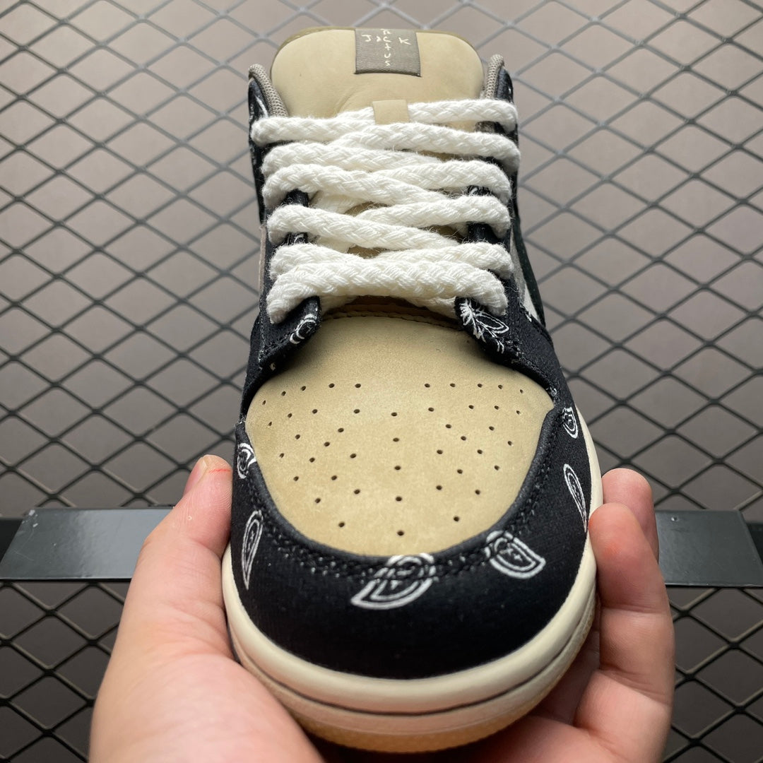 SB Dunk Low Travis Scott Cactus Jack