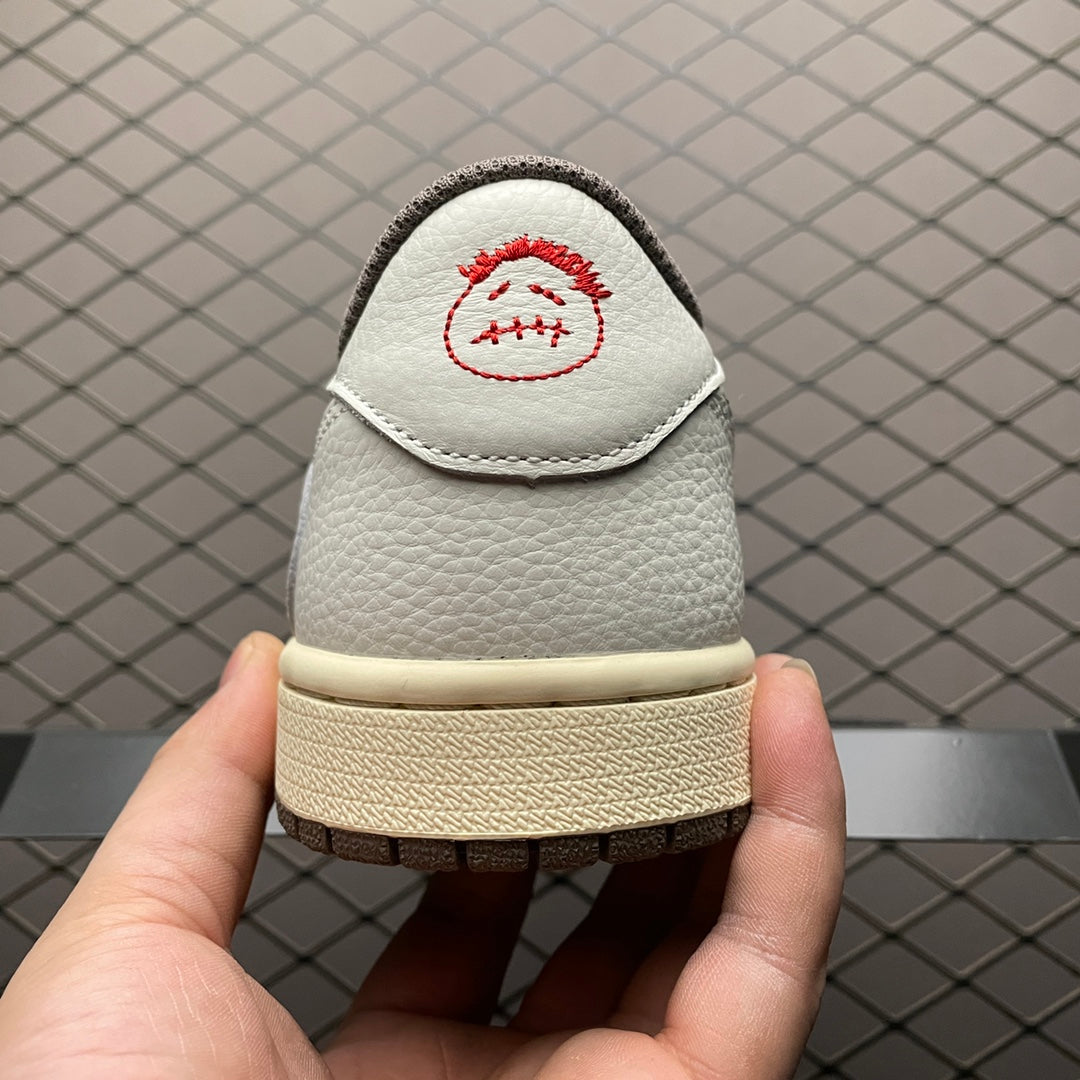 AJ1 Low Travis Scott Reverse Mocha