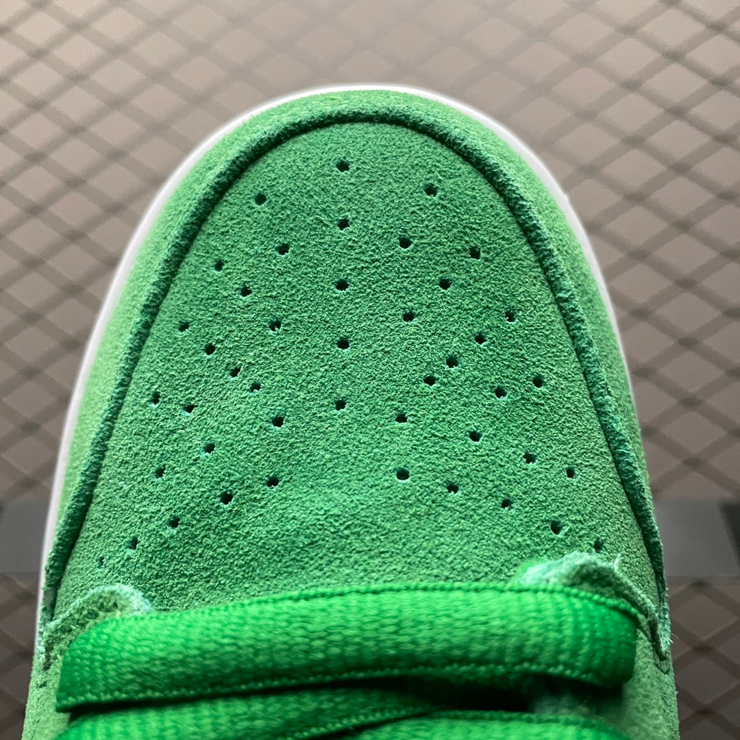 Dunk Low St. Patrick’s Day